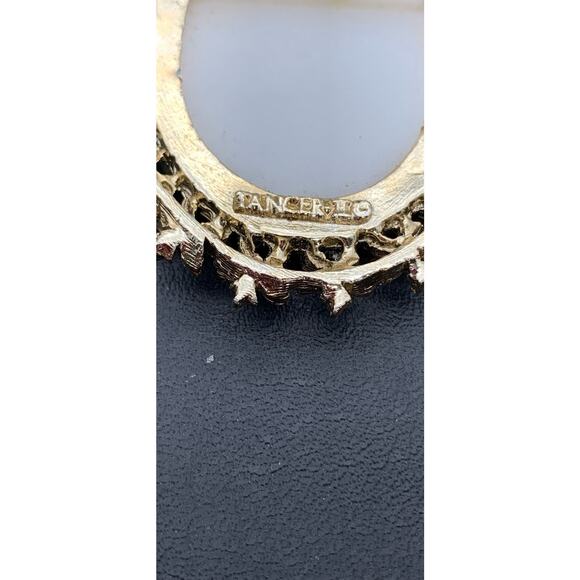 Vintage Tancer II Gold Tone Child Angel Cameo Style Brooch Transfer Mid Century - Picture 5 of 5